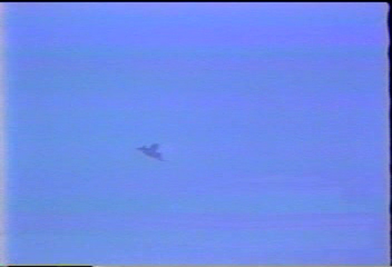 IMAGE: http://images14.fotki.com/v250/photos/4/42560/3074667/SR71Cap011-vi.jpg