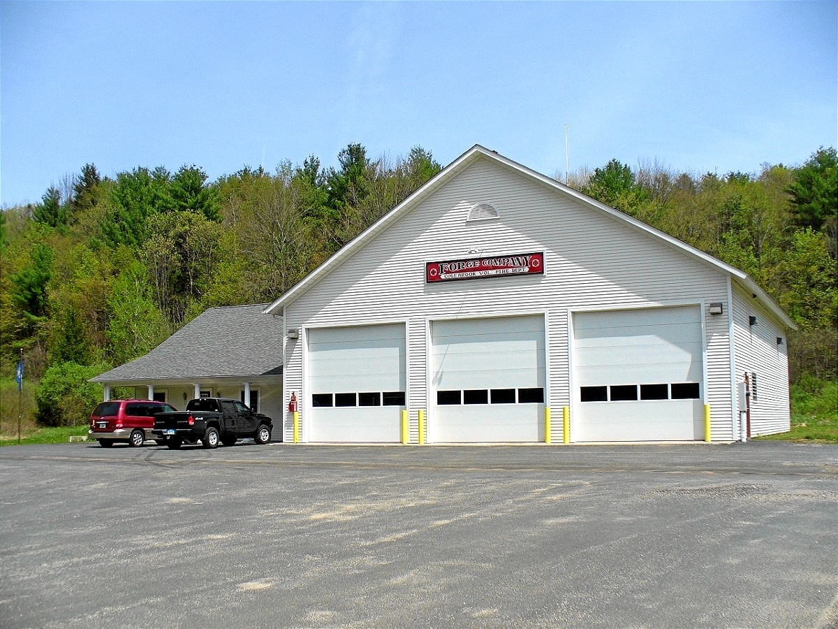 Photo ROBERTSVILLE FIRE DEPARTMENT COLEBROOK COLEBROOK