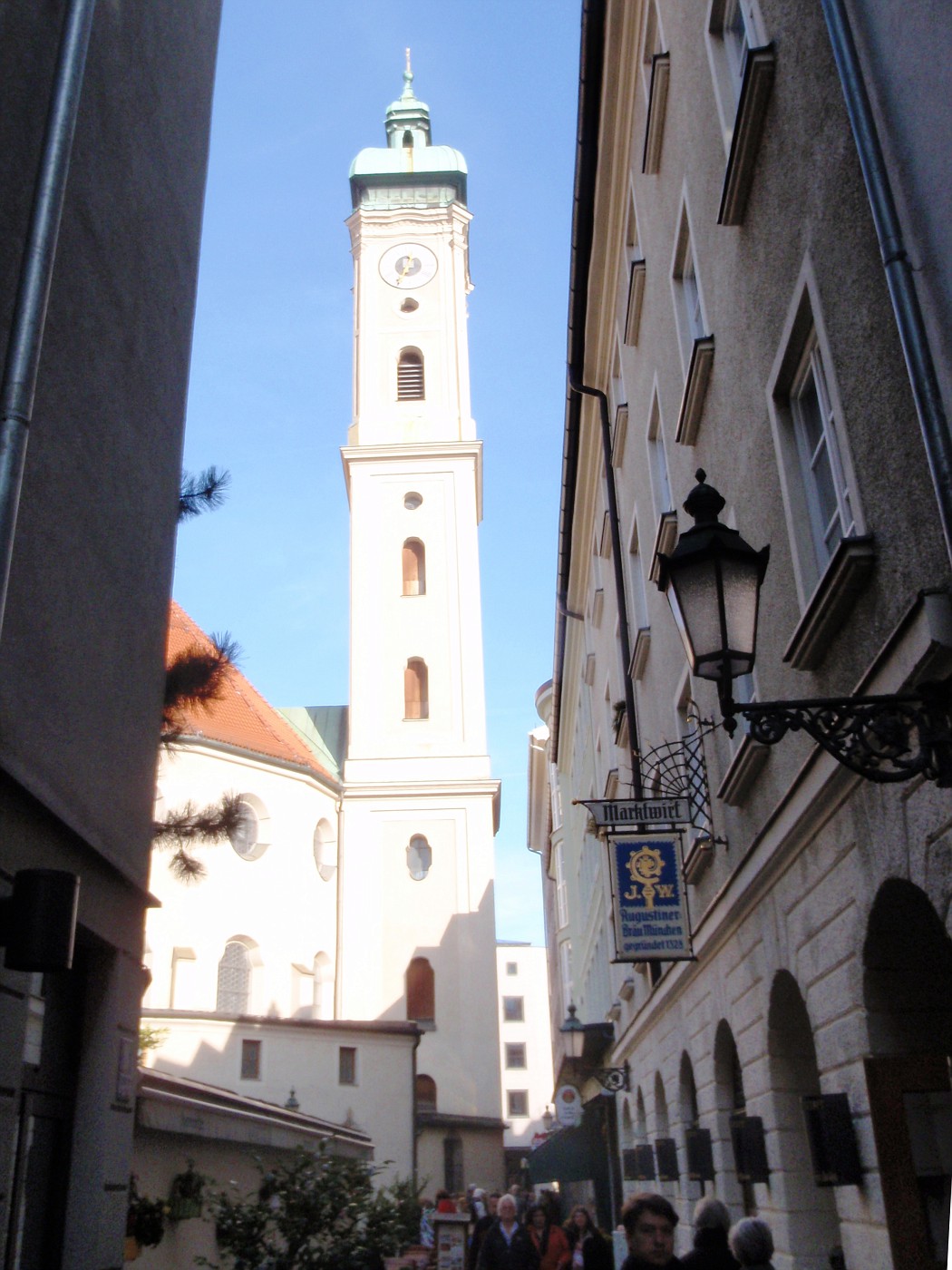 Turm der Heilig Geist Kirche