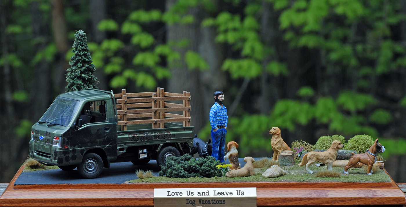 Standing Pup LULU DSC 2247