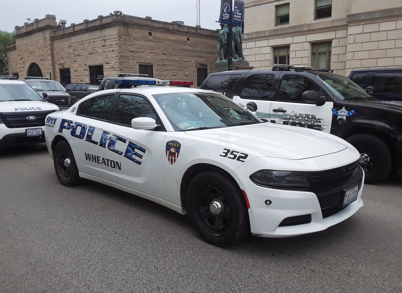 Photo IL Wheaton Police 2017 Charger 2018 Illinois Police Officers