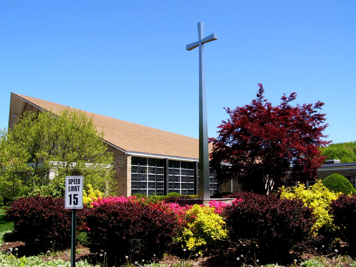 Photo ENFIELD HOLY FAMILY CHURCH 04.jpg ENFIELD HAZARDVILLE