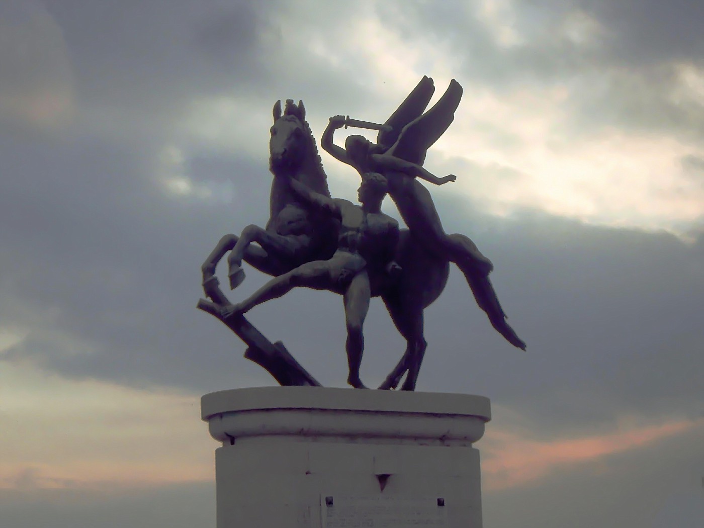 Statue at Ponte della Vittoria