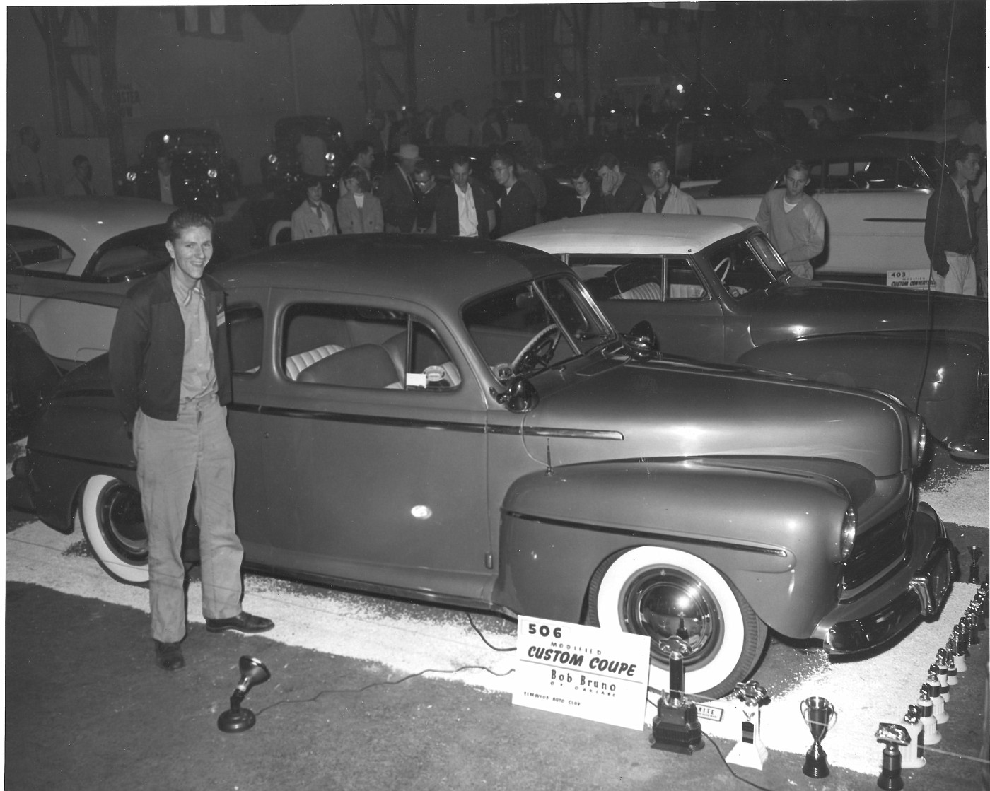 Photo Elmwood Auto Club 002 Oakland Roadster Show 1954 album Rik