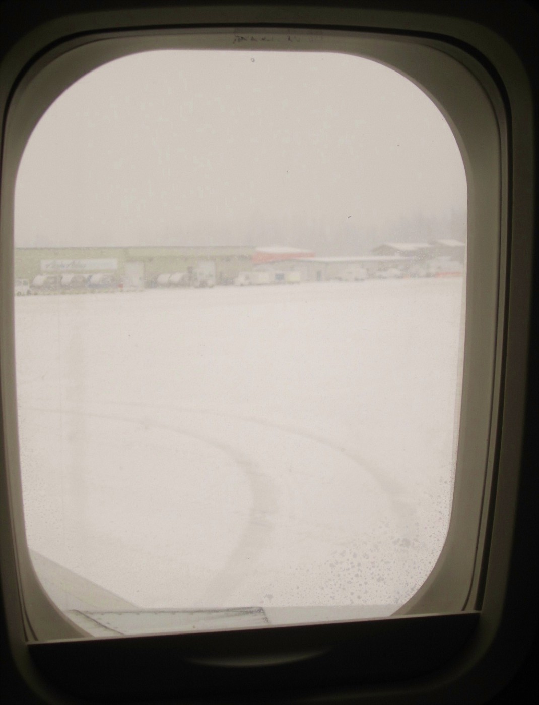 127 TAXI INTO SNOWY JUNEAU