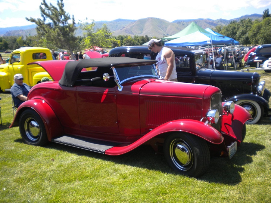 Photo 1932 Ford Roadsters (17) 1932 FORD ROADSTERS II album LOUD