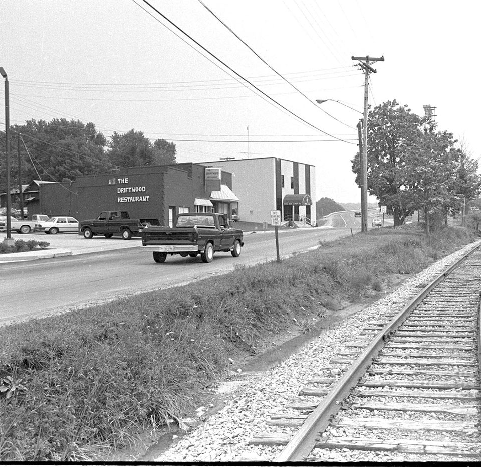 Photo August 1983 The Driftwood Restaurant On Depot Street in Oneida