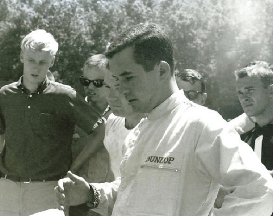 Photo ROGER 3 RACE CAR OWNERS,DRIVERS & CREW III album LOUDPEDAL