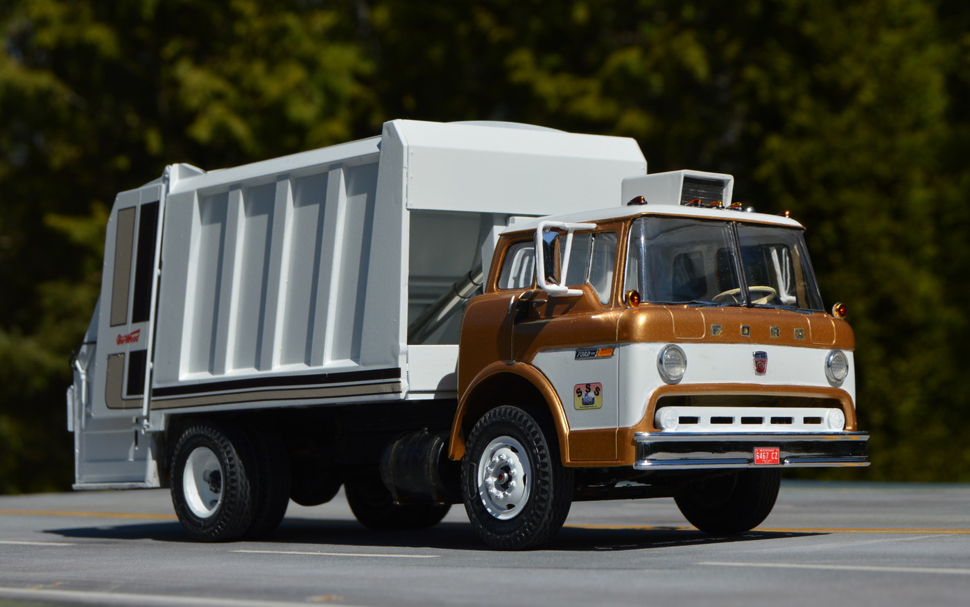 Photo DSC 0029 Garwood with Decals 5 8 22 Garwood Packer album