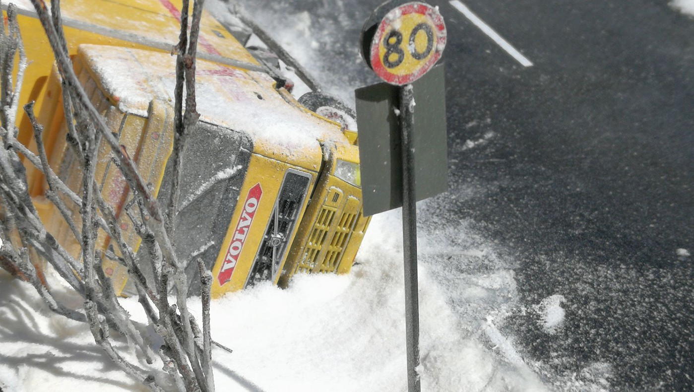 dhl_truck_snow_accident13-vi.jpg