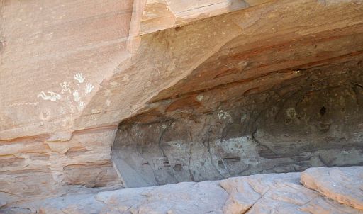 The first set of petroglyphs one can see in the canyon are in the Kokopelli Cave
