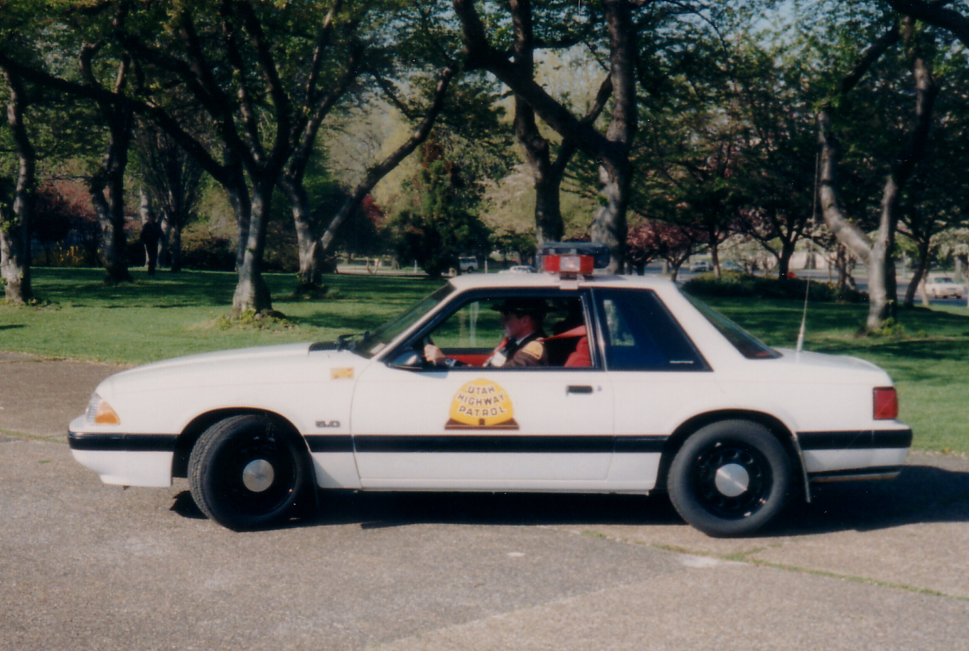 copcar-dot-com-the-home-of-the-american-police-car-photo-archives