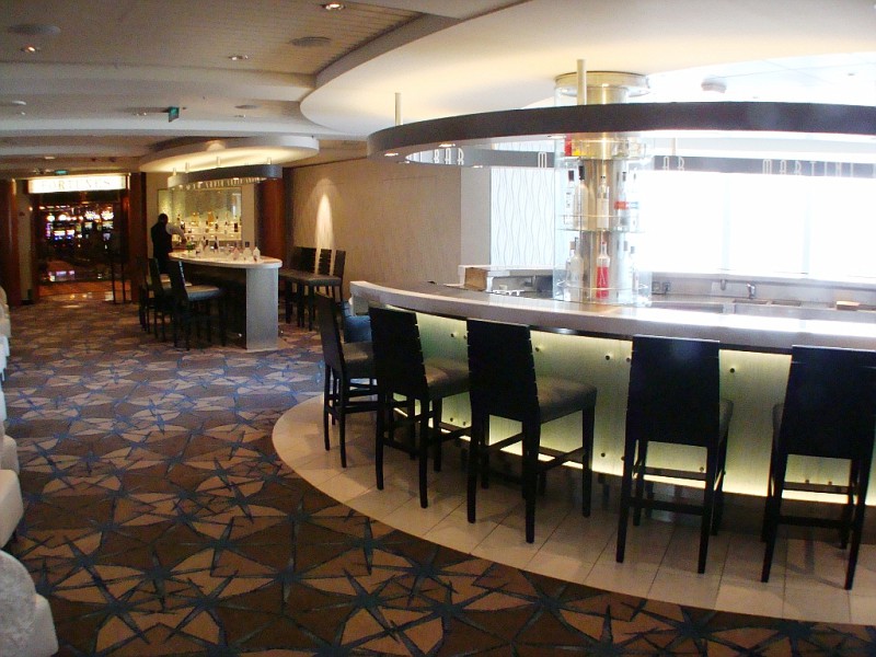 Photo Martini Bar and Crush Bar Celebrity Summit album Radio