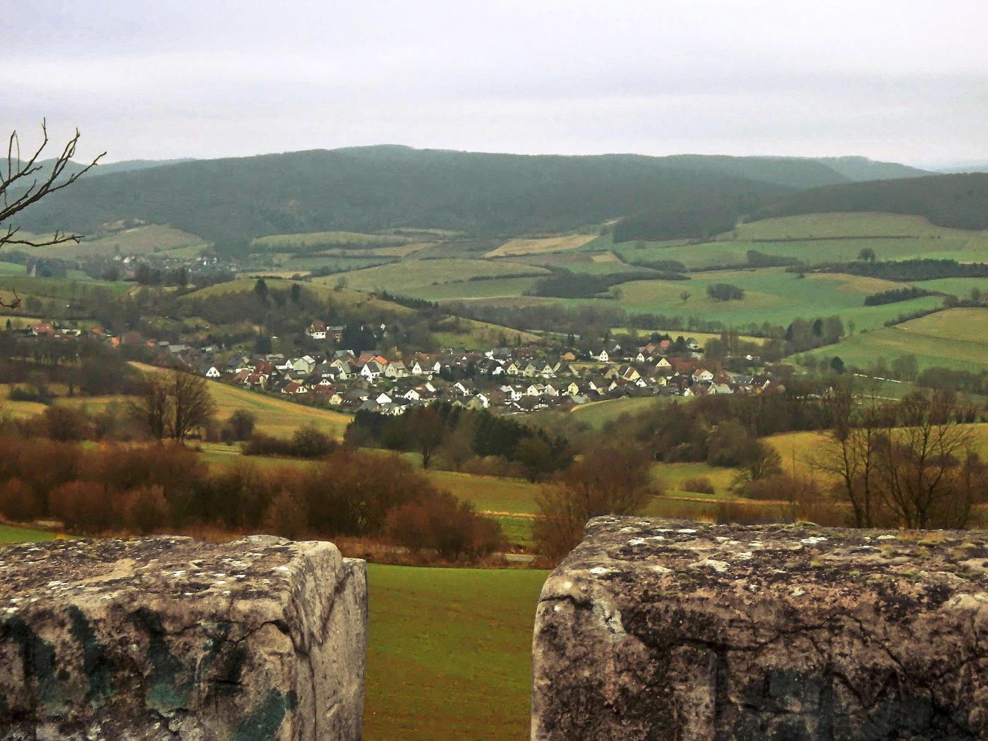 Blick vom Stumpf auf das Dorf
