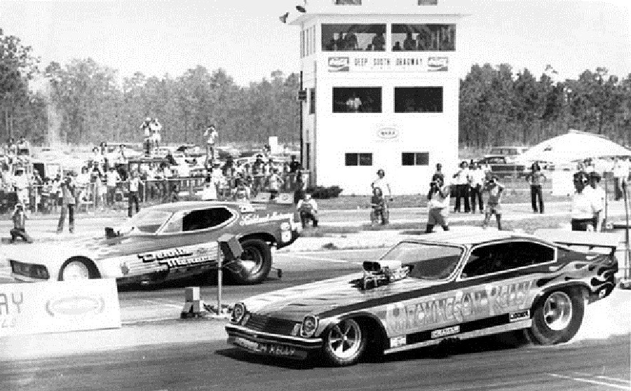 Photo Funny Car (380) VINTAGE FUNNY CARS III album LOUDPEDAL