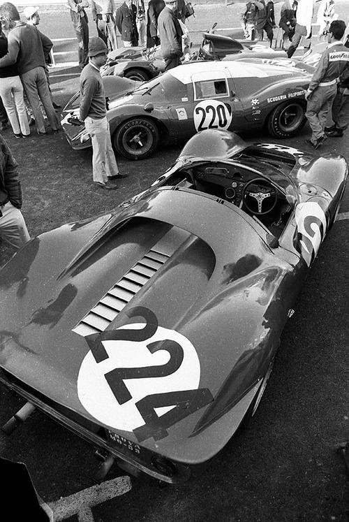 Photo Targa Florio 1967 A Factory Ferrari 330 P3 4 Scuderia photo-targa-florio-1967-a-factory-ferrari-330-p3-4-scuderia
