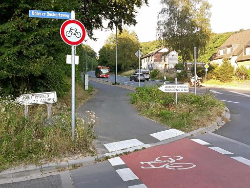Radweg mit Durchfahrtsverbot für Radfahrer