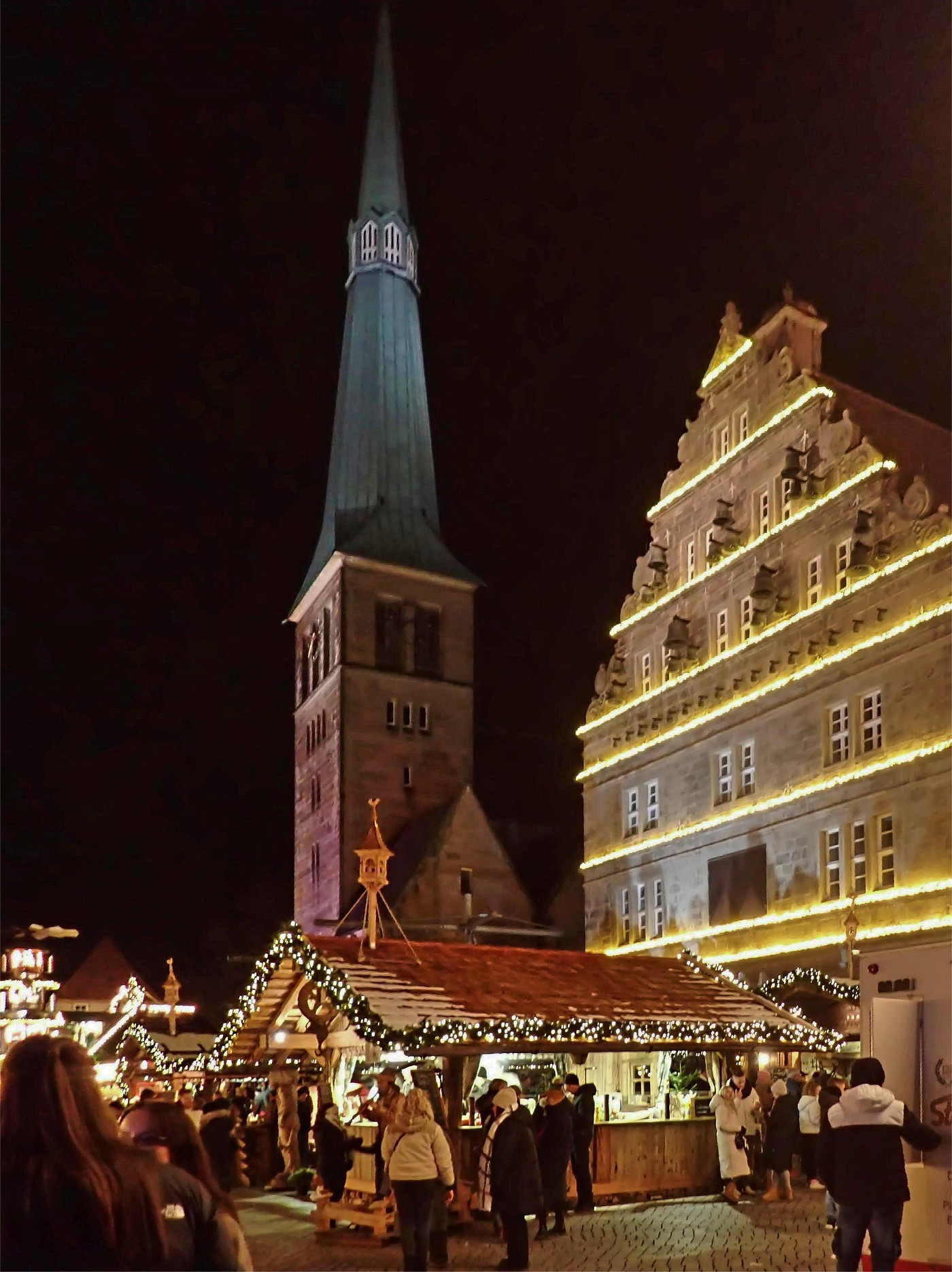 Weihnachtsmarkt am Hochzeitshaus und der Marktkirche St. Nikolai