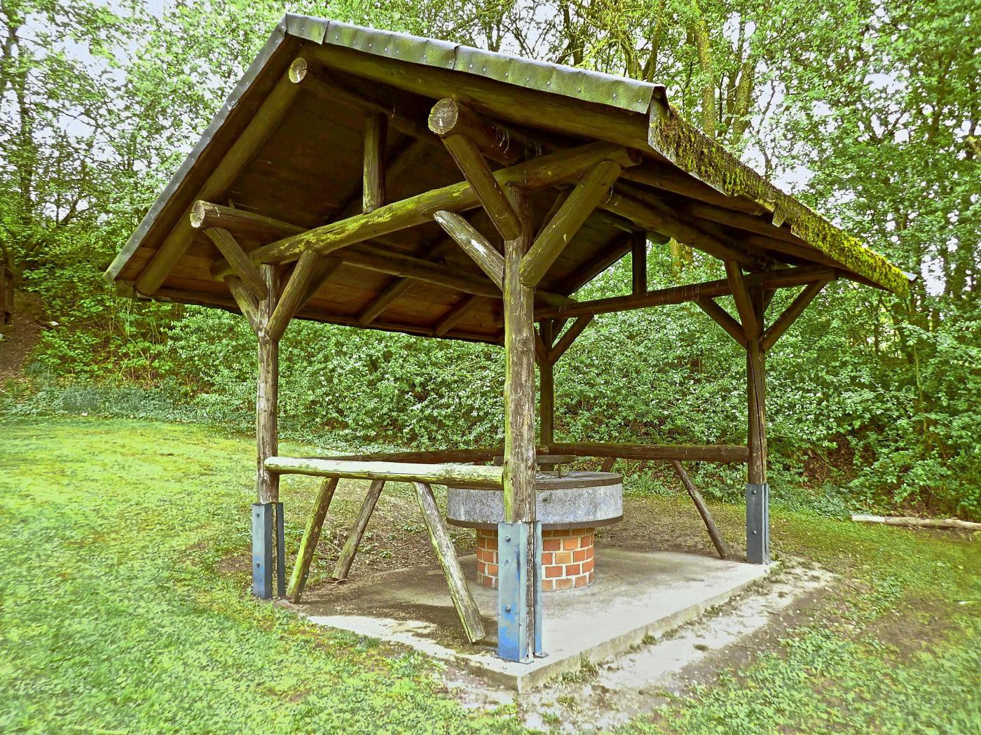 Kleine Grillhütte