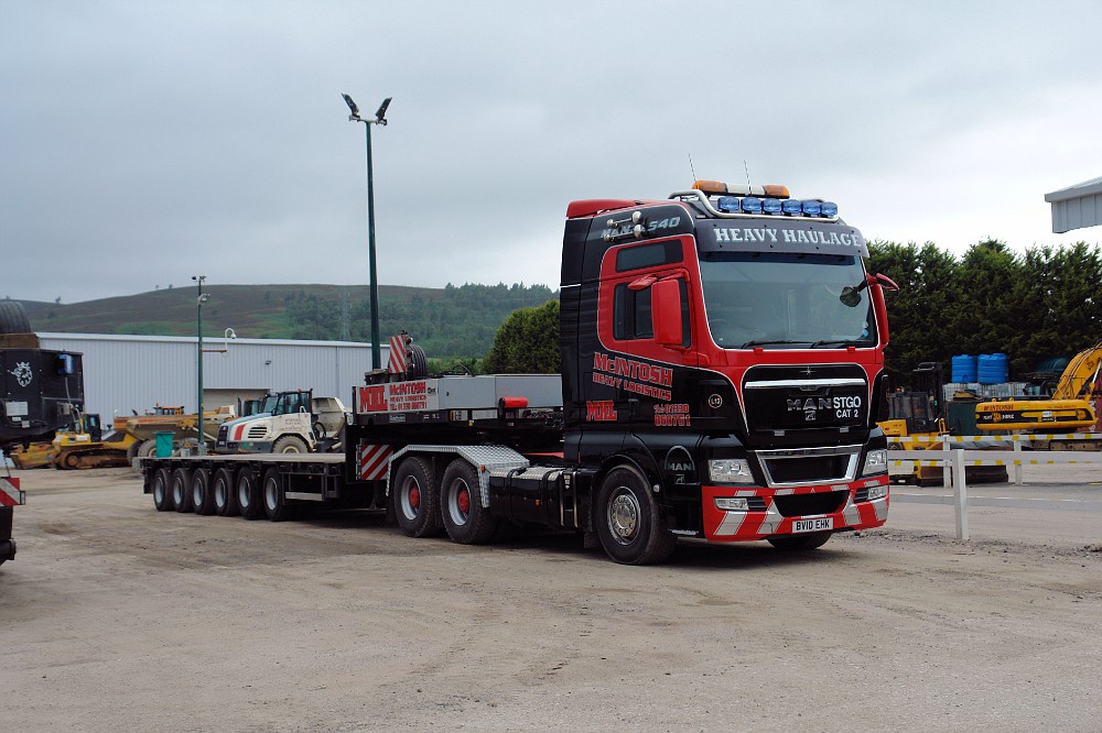 Photo BV10 EHK MAN TGX 33.540 6x4 unit McIntosh Plant Hire [Aberdeen