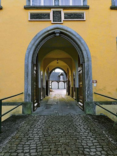 Eingang zum Innenhof